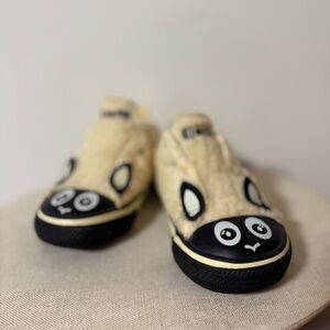CONVERSE All Star Sheep slip on sneakers (US 6)